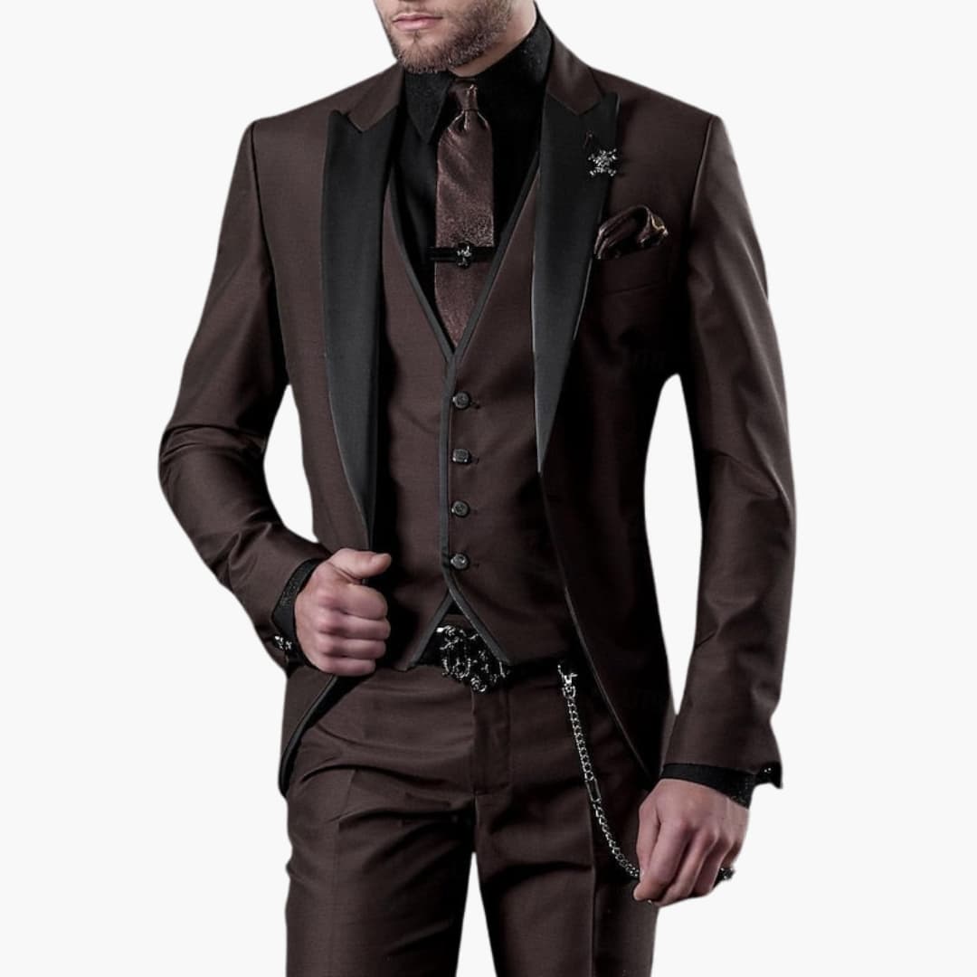Stefano | Men’s Three-Piece Suit with Lapels and Fastening
