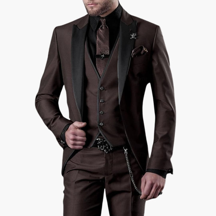 Stefano | Men’s Three-Piece Suit with Lapels and Fastening