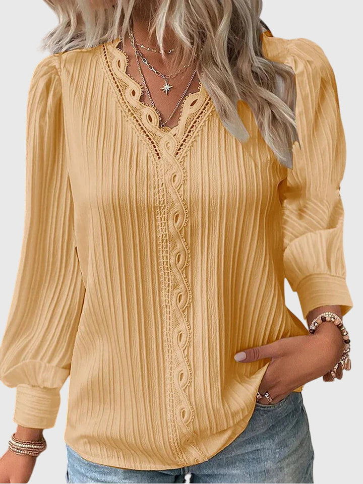 Andrea | Elegant Pullover Blouse