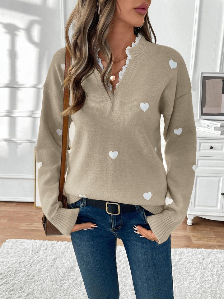 Maya | Knit Sweater with Heart Print and V-Neckline