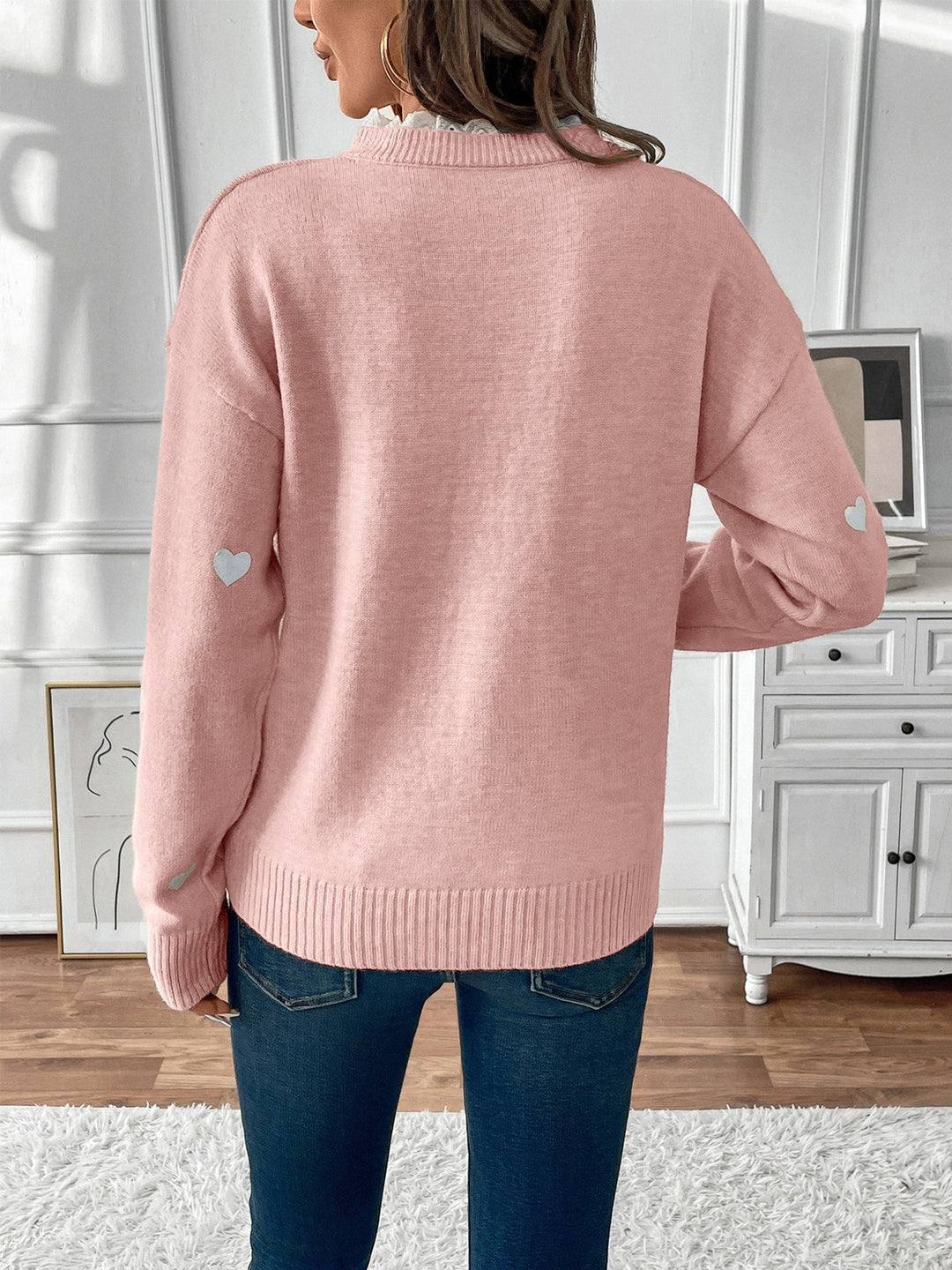Maya | Knit Sweater with Heart Print and V-Neckline