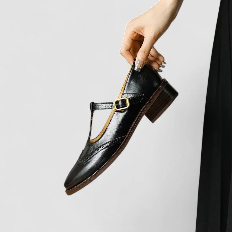 Nina | Women's leather Mary-Jane shoes with T-strap buckle